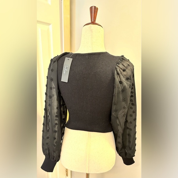 Lulu’s Ribbed Cropped Top - Picture 3 of 5